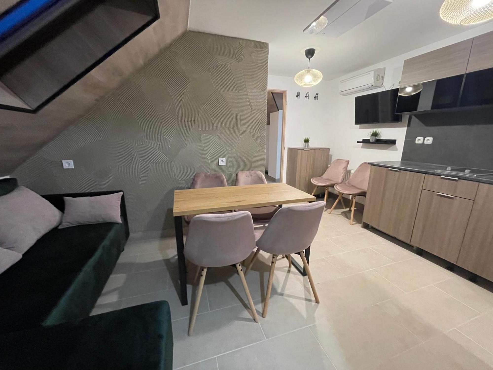 Smeraldo Apartmanok Siófok Zewnętrze zdjęcie